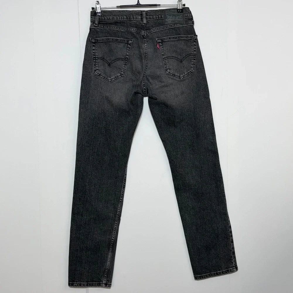 Levis 505 Jeans Mens  Measures 31X31 Tag 31x32 Black Regular Fit Straight Leg